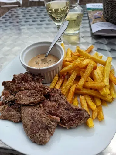 cuisine française à Mhère